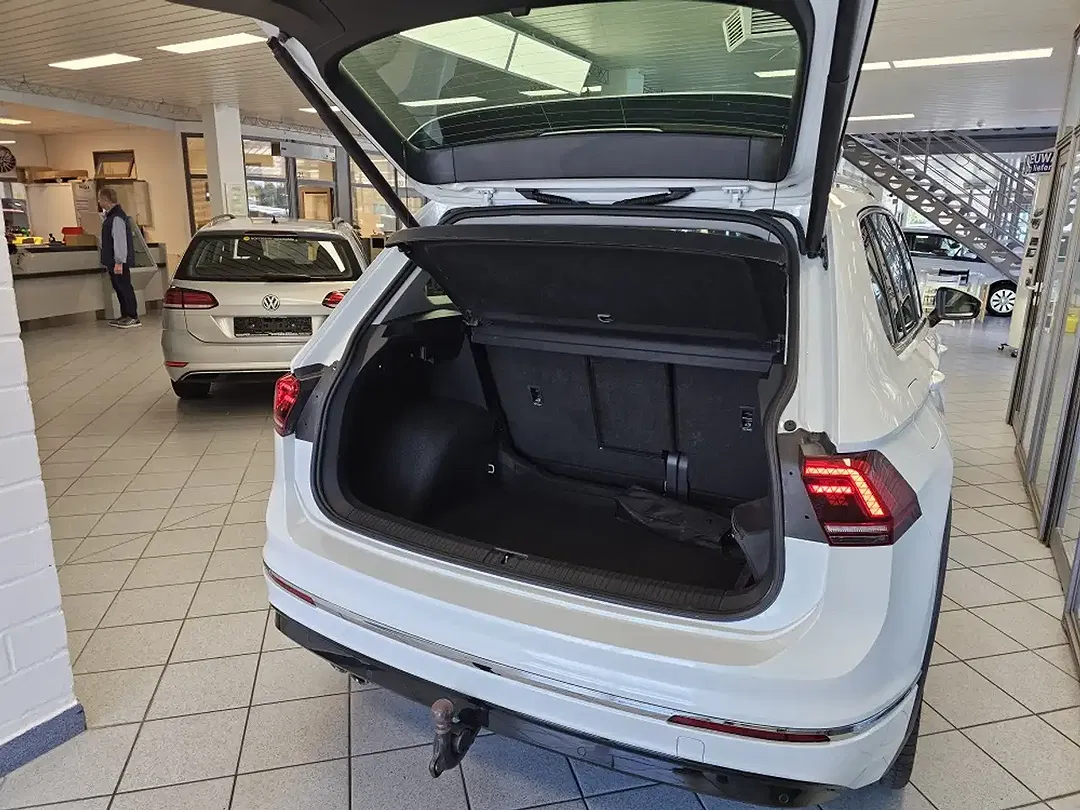 Volkswagen Tiguan - Thumbnail 3