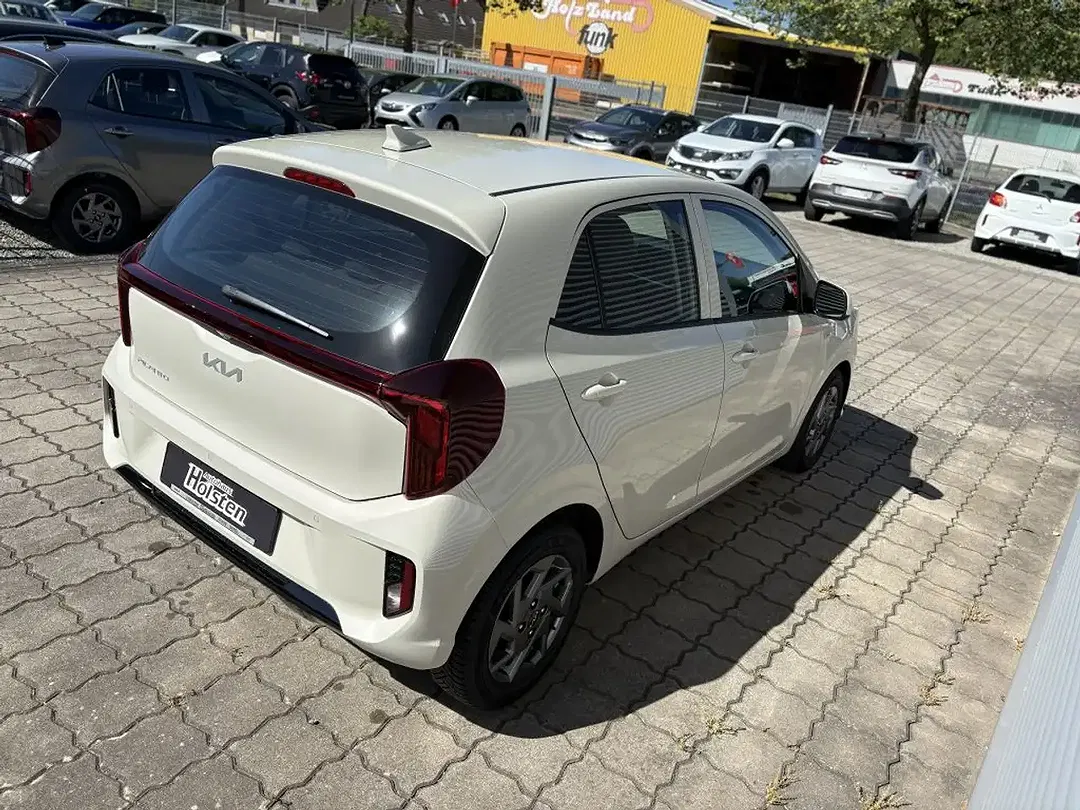 Kia Picanto - Thumbnail 6