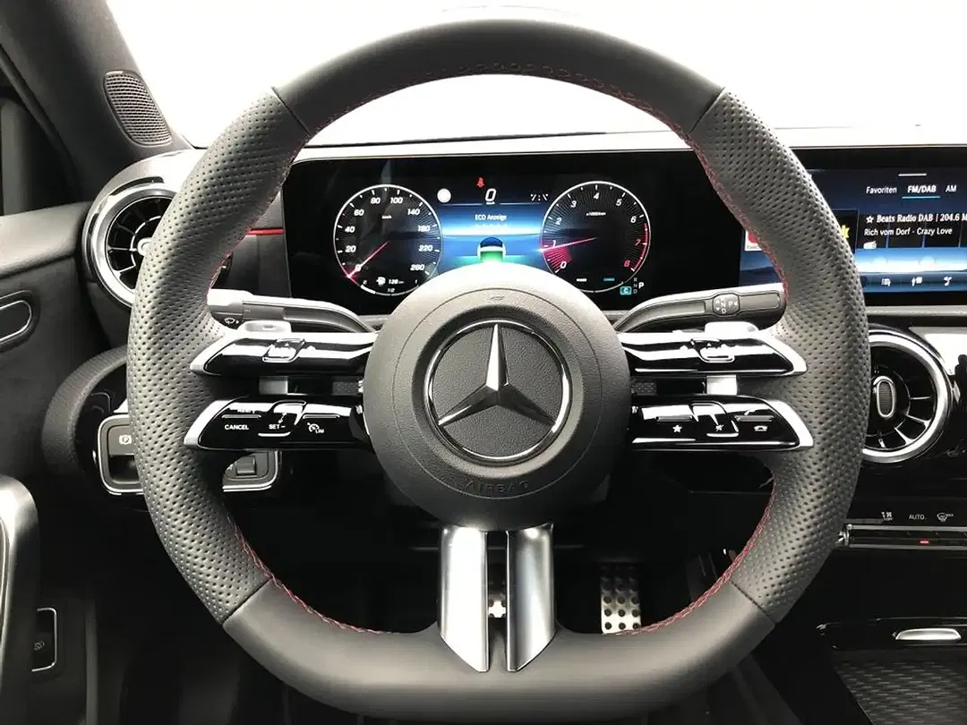 Mercedes-Benz A 180 - Thumbnail 10