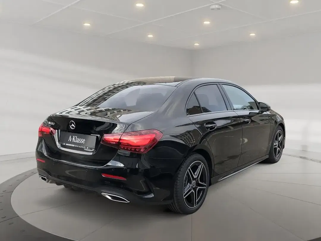 Mercedes-Benz A 180 - Thumbnail 2
