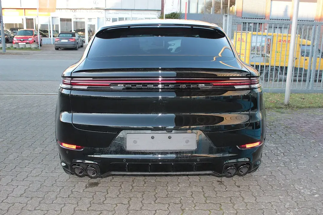 Porsche Cayenne - Thumbnail 5