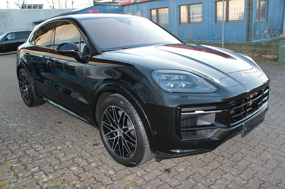 Porsche Cayenne - Thumbnail 7