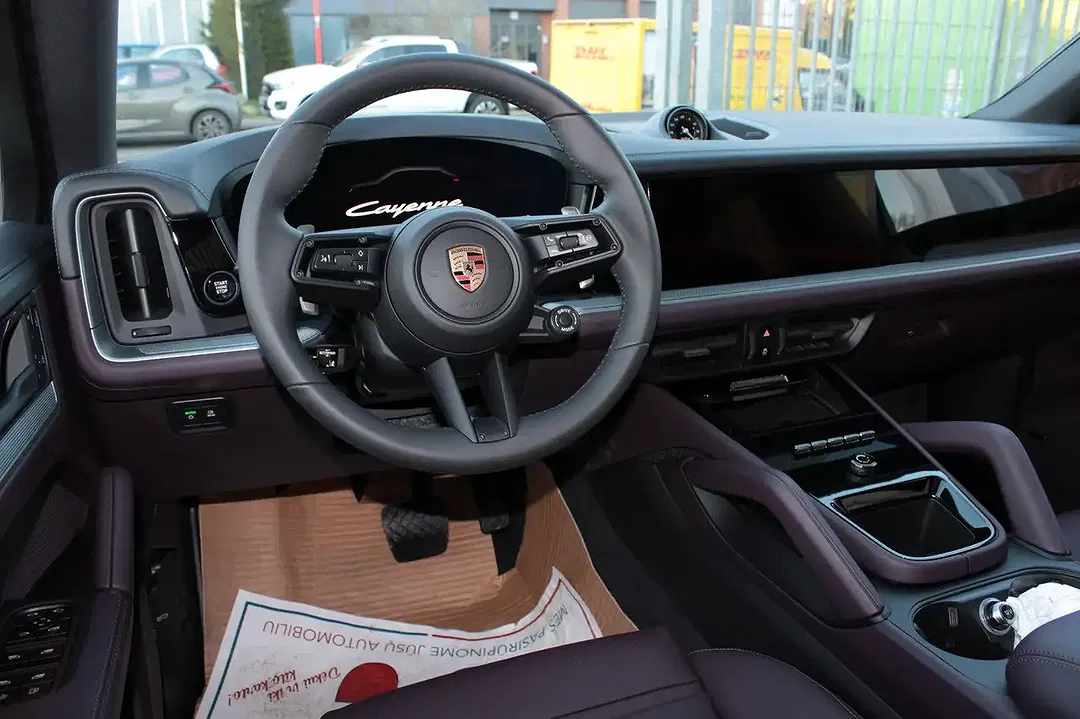 Porsche Cayenne - Thumbnail 8