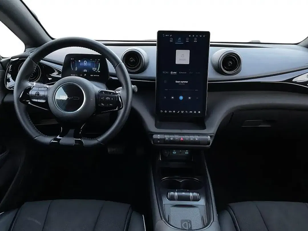 BYD Dolphin - Thumbnail 9