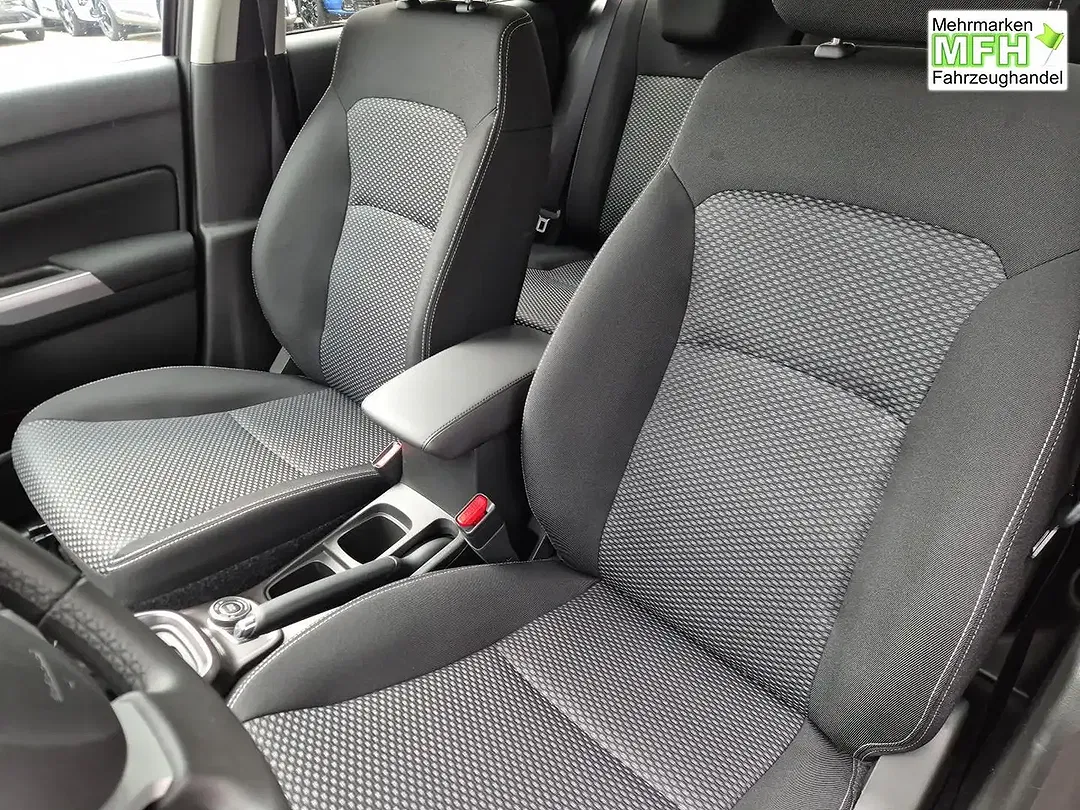 Suzuki Vitara - Thumbnail 12
