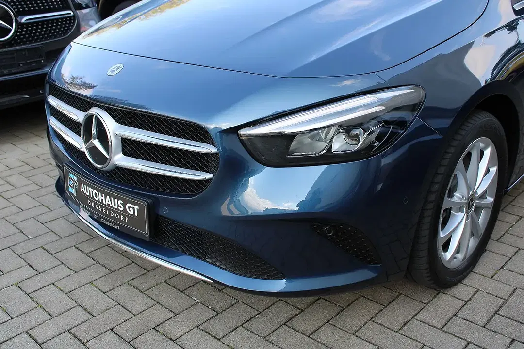 Mercedes-Benz B 250 - Thumbnail 11