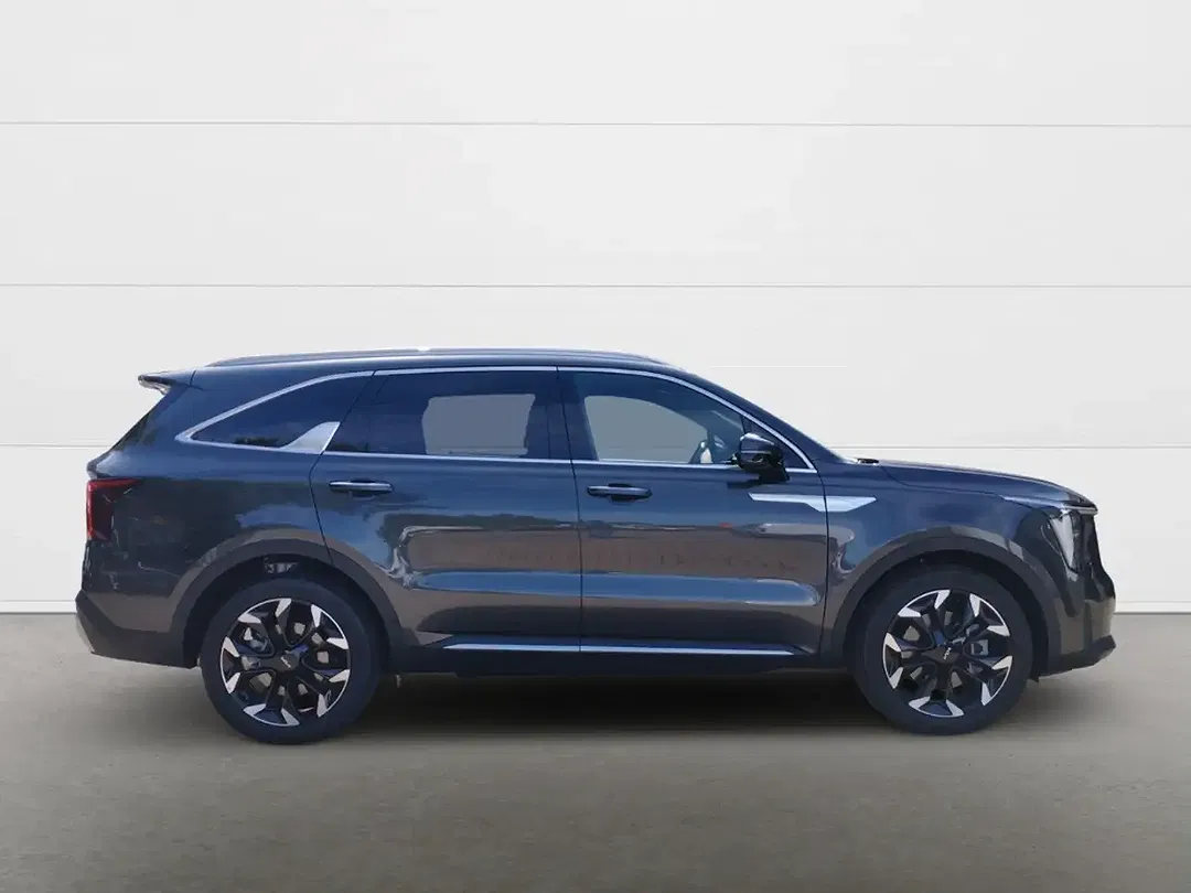Kia Sorento - Thumbnail 8