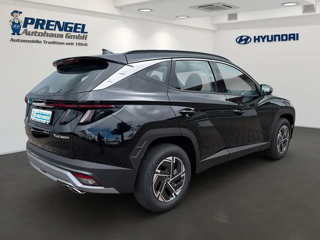 Hyundai TUCSON - Thumbnail 3