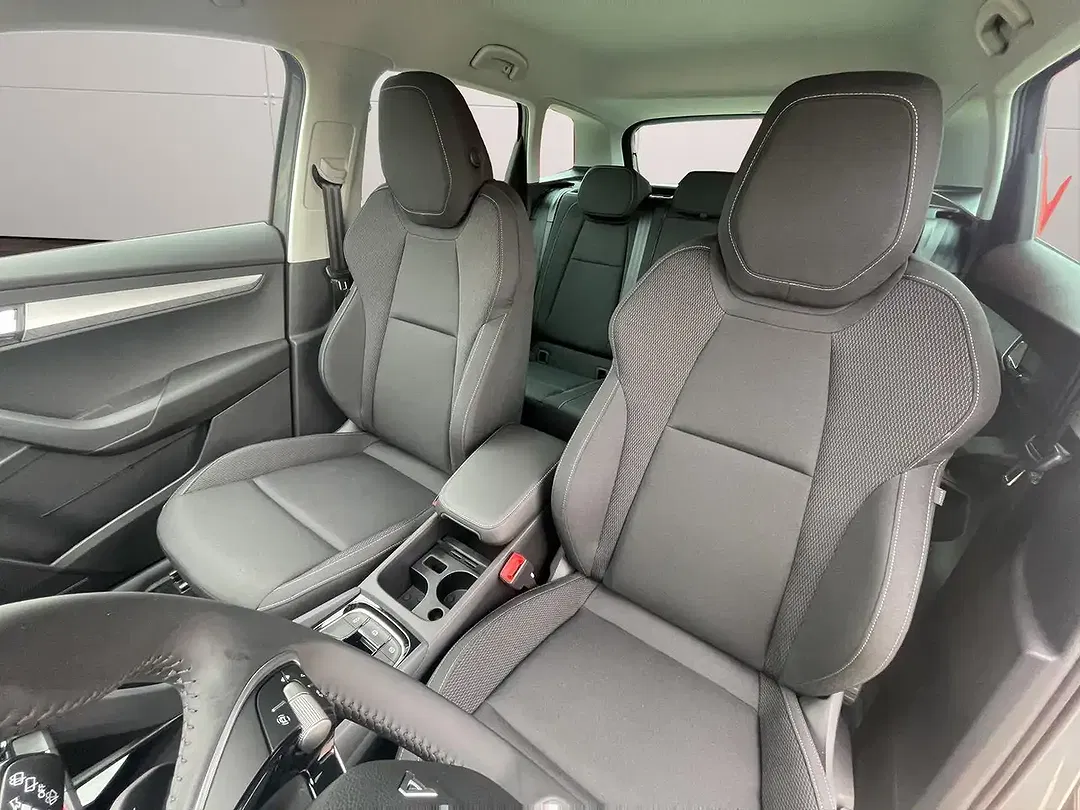 Skoda Karoq - Thumbnail 7