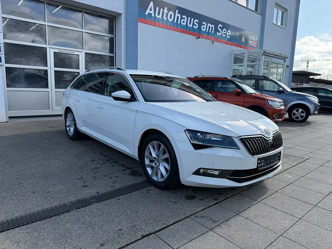 Skoda Superb - Thumbnail 8
