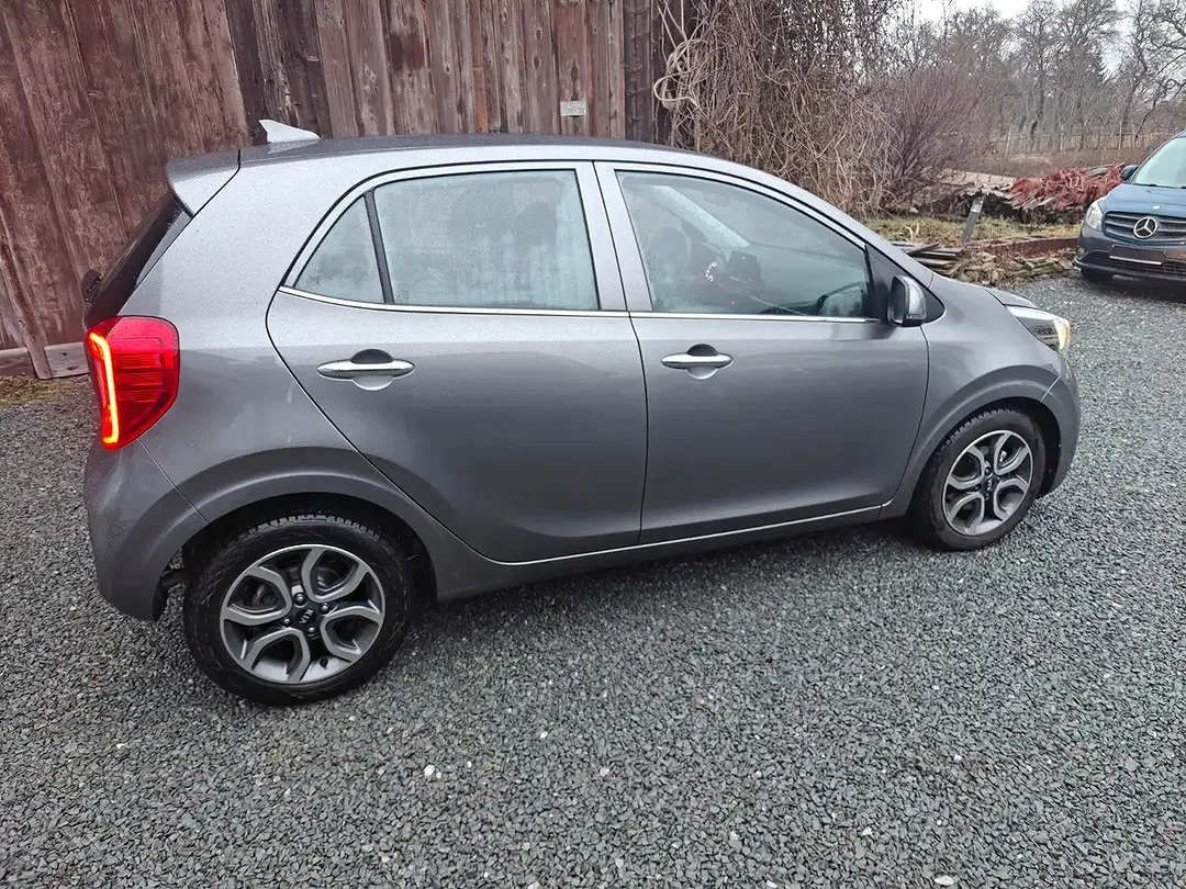 Kia Picanto - Thumbnail 10