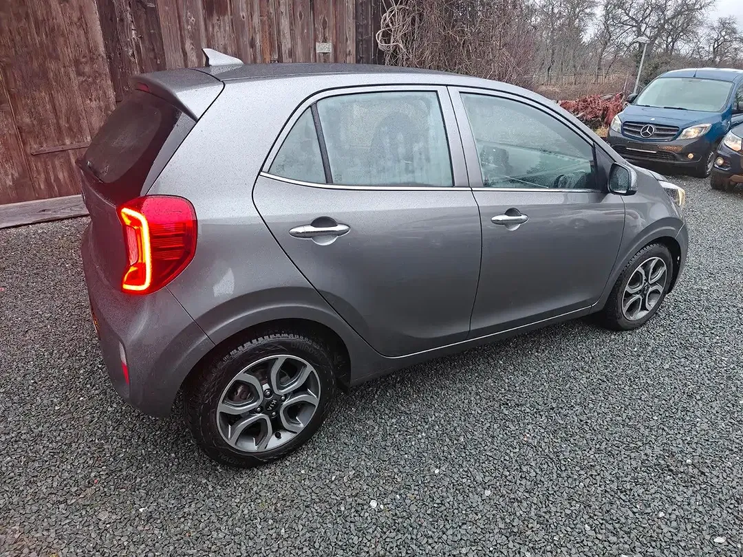 Kia Picanto - Thumbnail 11