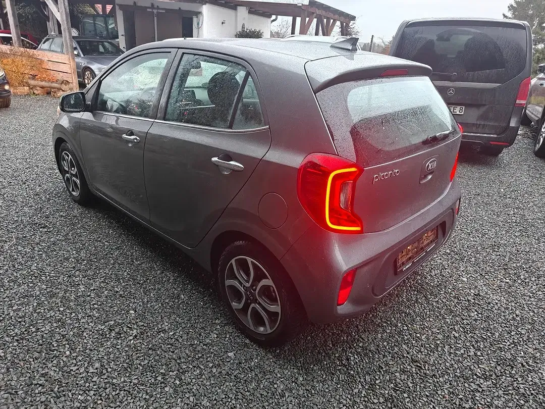 Kia Picanto - Thumbnail 6
