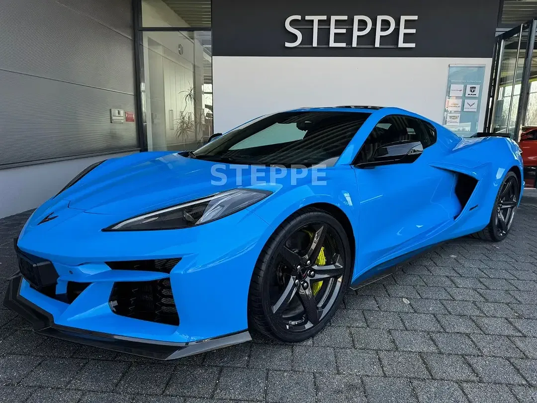 Corvette C8 6.2 E-Ray 3LZ Coupe