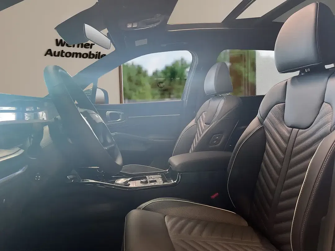 Kia Sorento - Thumbnail 8