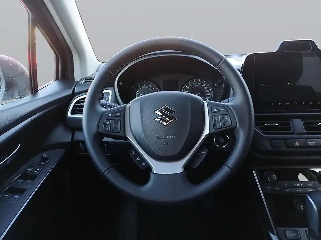 Suzuki SX4 S-Cross - Thumbnail 12