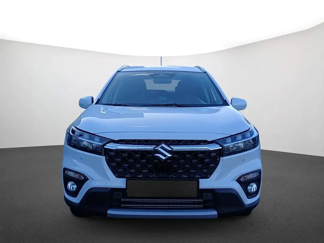 Suzuki SX4 S-Cross - Thumbnail 1