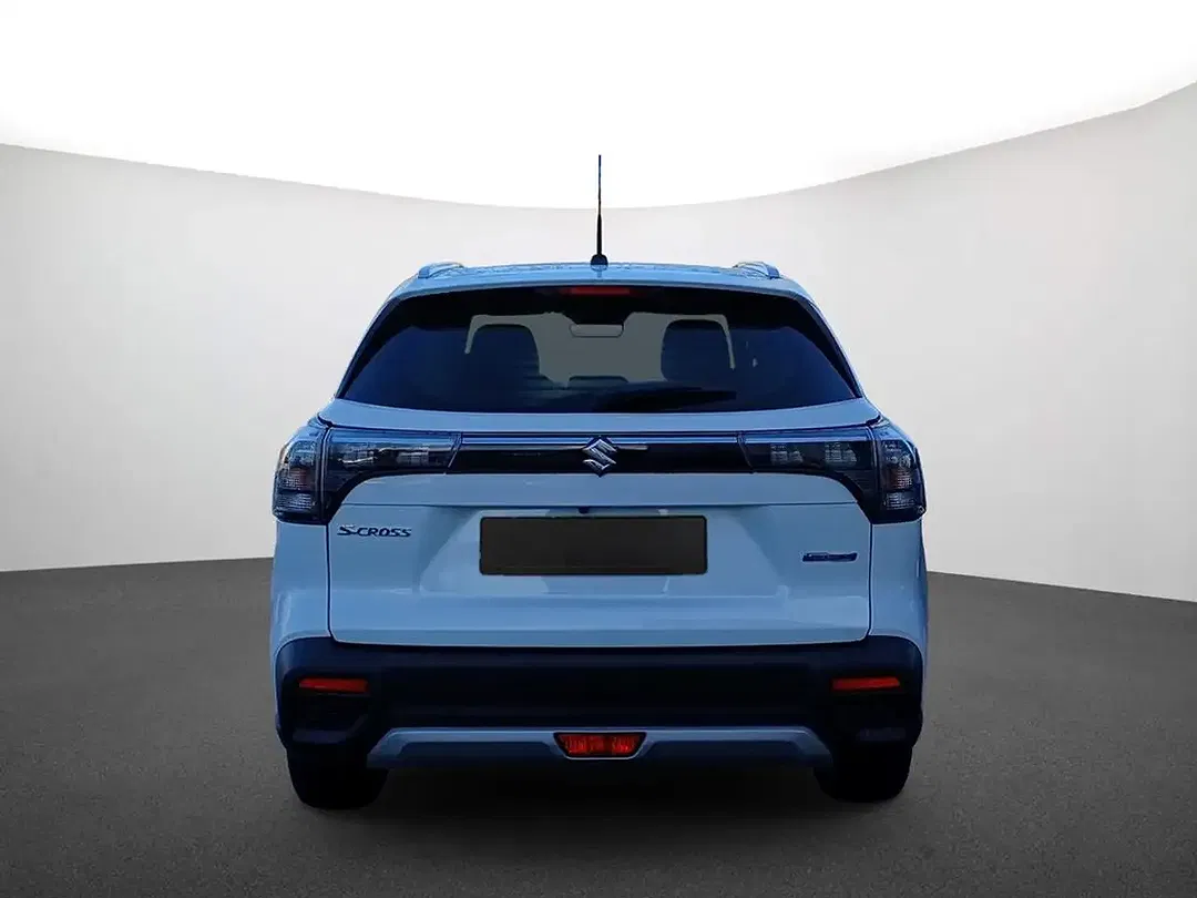 Suzuki SX4 S-Cross - Thumbnail 3