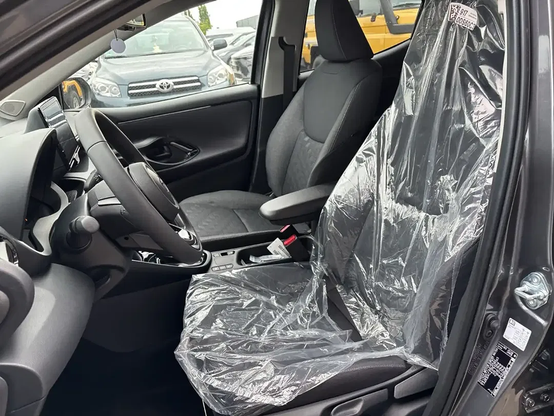 Toyota Yaris - Thumbnail 8