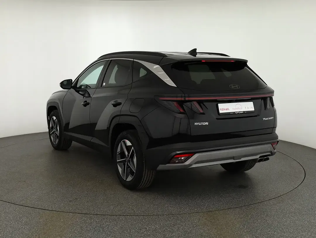 Hyundai TUCSON - Thumbnail 2
