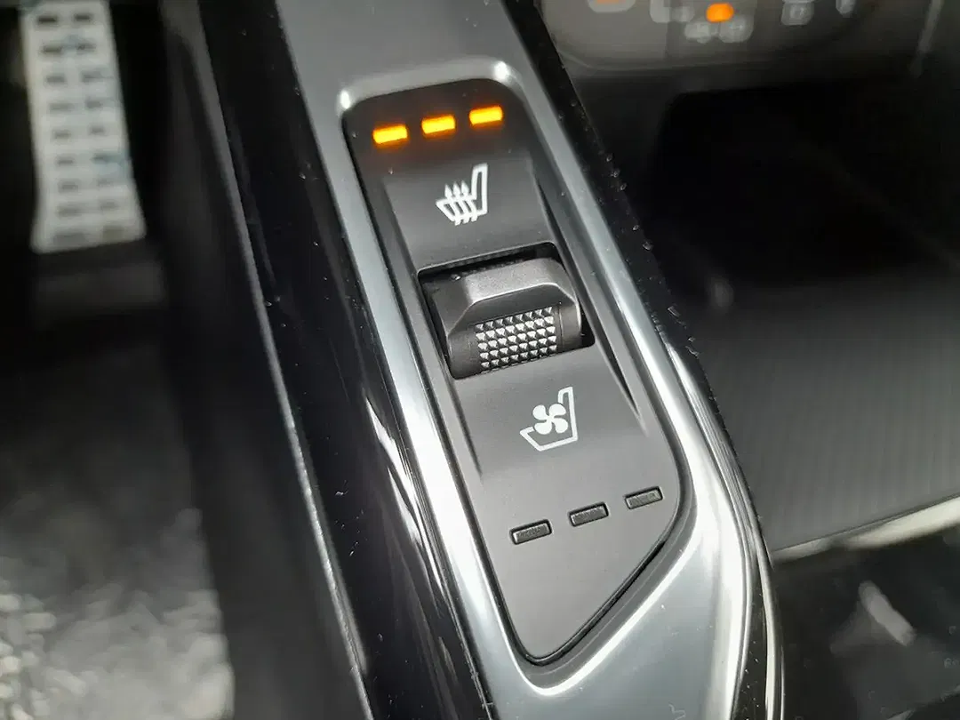 Kia Sorento - Thumbnail 14