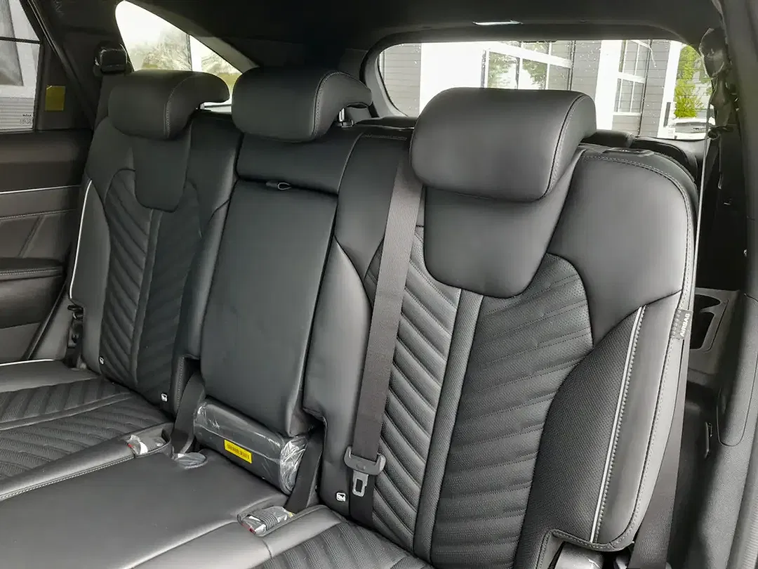 Kia Sorento - Thumbnail 7