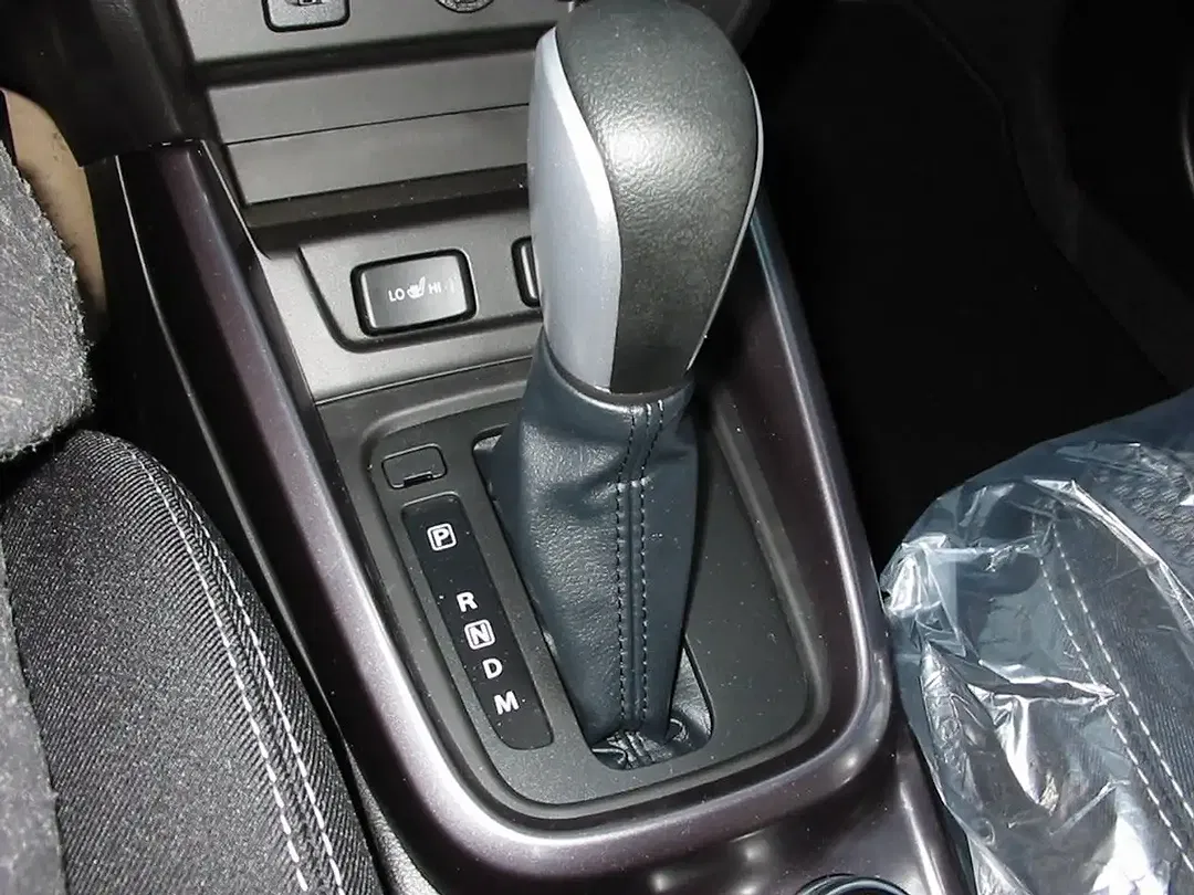 Suzuki Vitara - Thumbnail 6