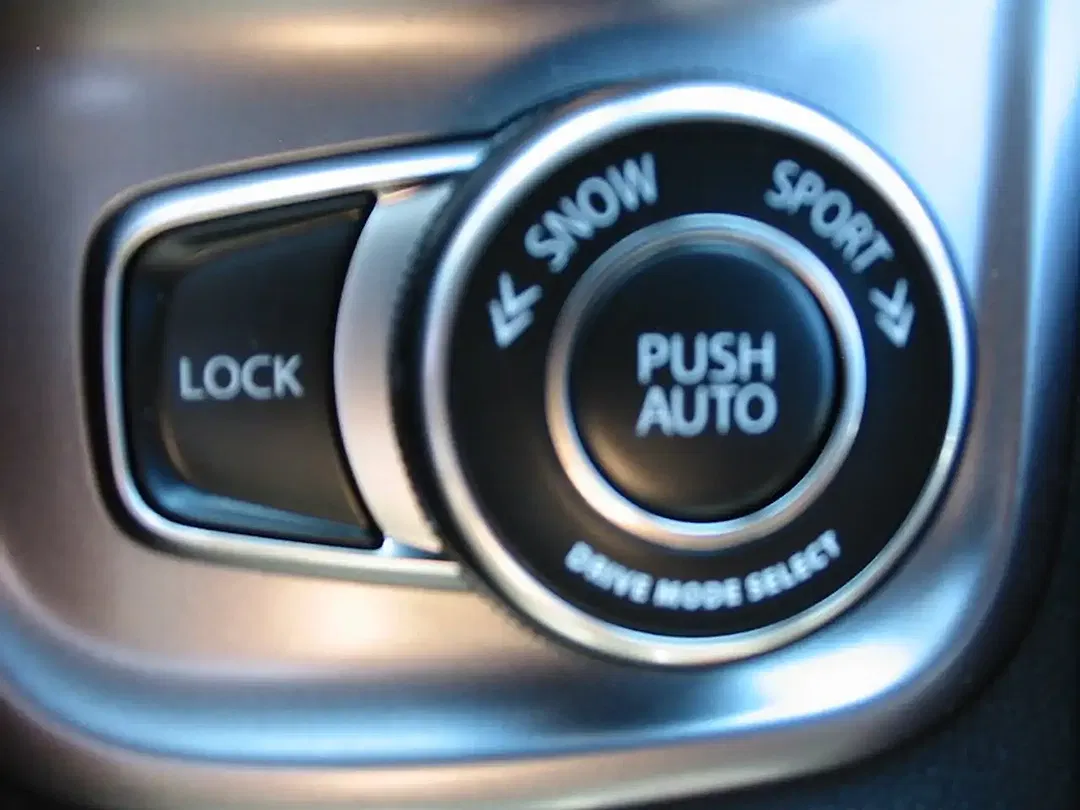 Suzuki Vitara - Thumbnail 8