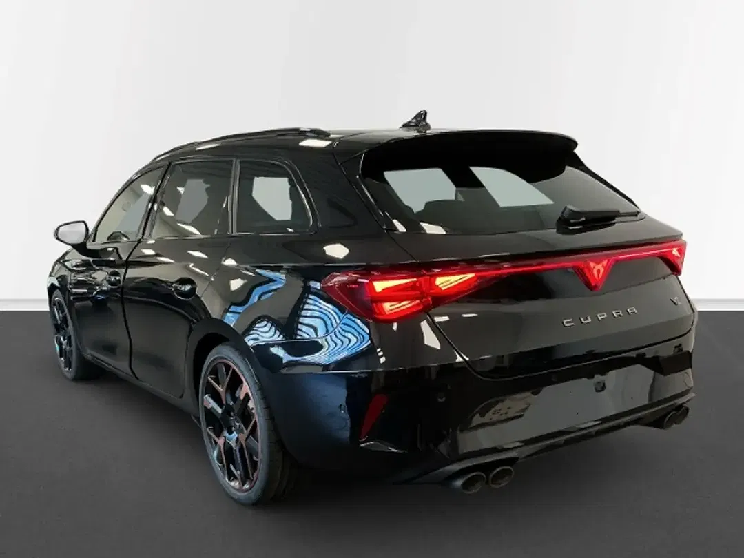 CUPRA Leon - Thumbnail 2