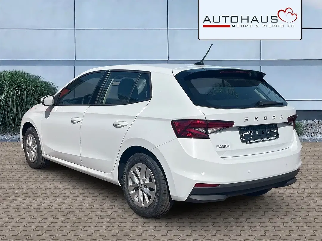 Skoda Fabia - Thumbnail 4