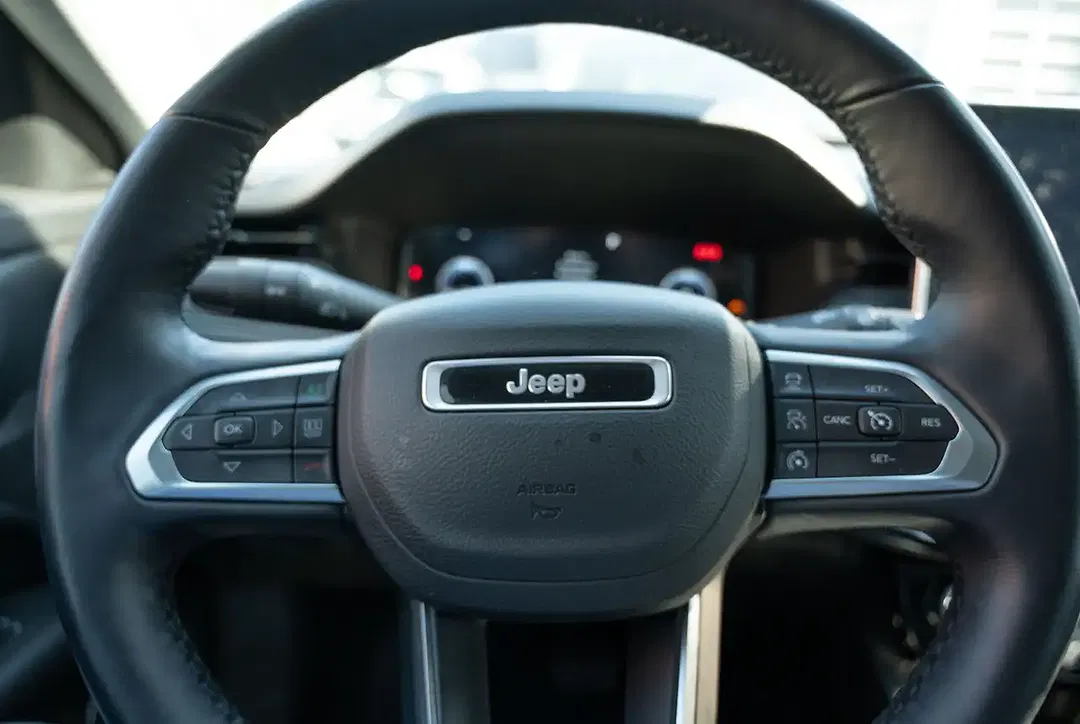 Jeep Compass - Thumbnail 15