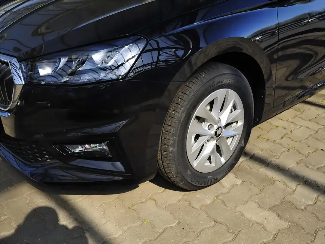 Skoda Fabia - Thumbnail 5