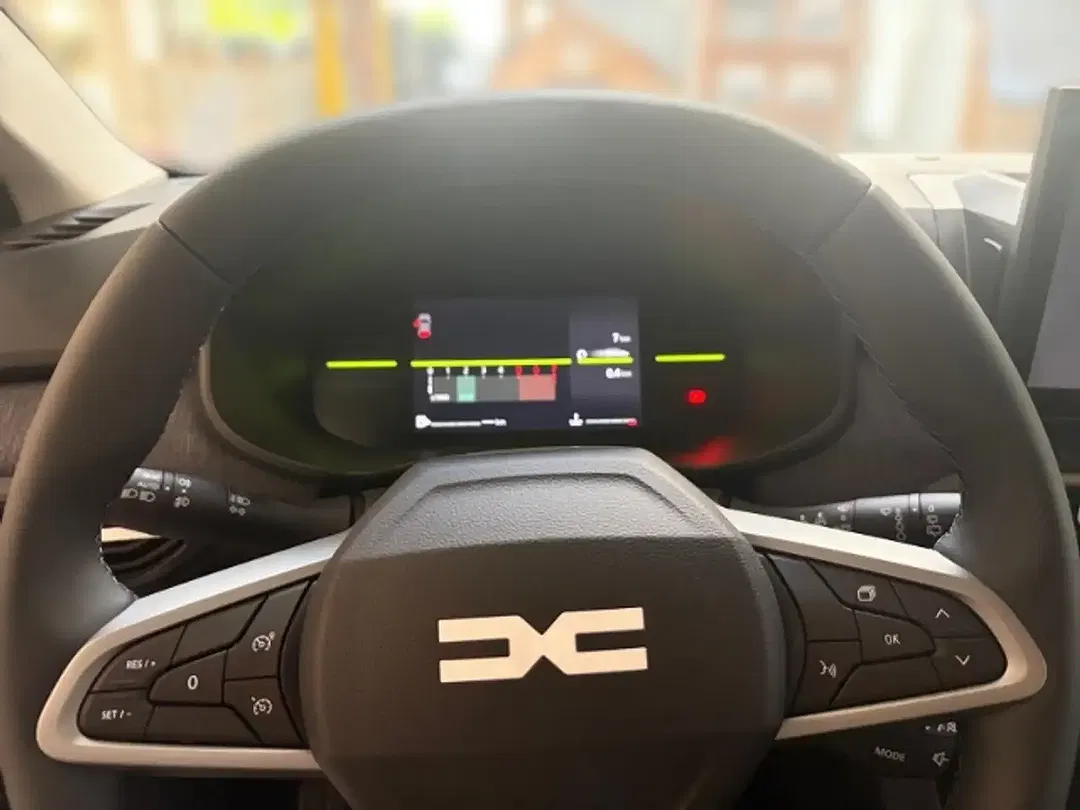 Dacia Sandero - Thumbnail 8