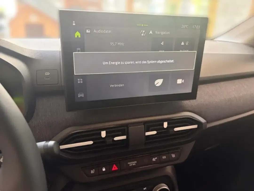 Dacia Sandero - Thumbnail 9