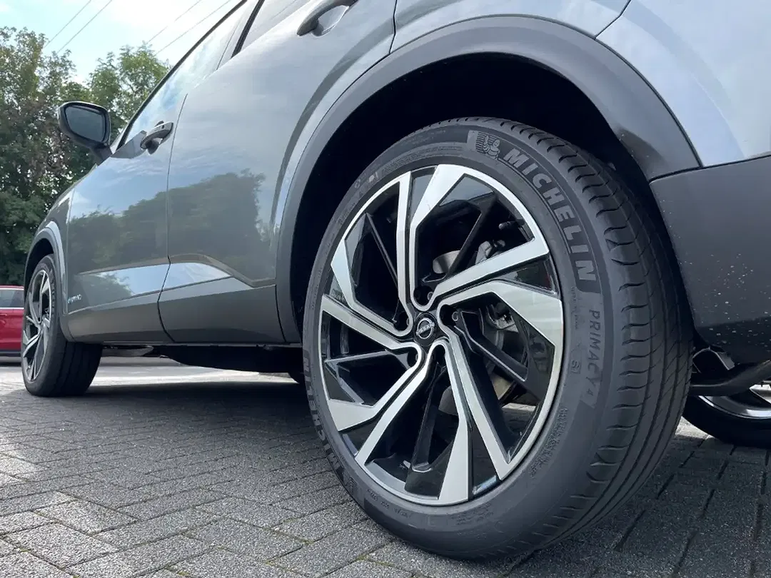 Nissan Qashqai - Thumbnail 10