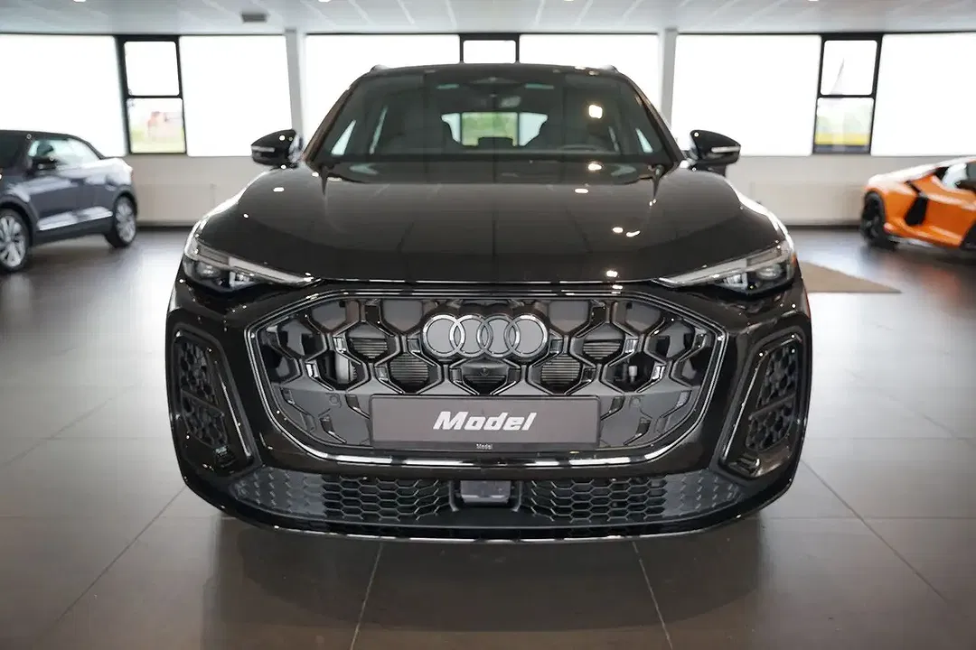 Audi SQ5 - Thumbnail 3