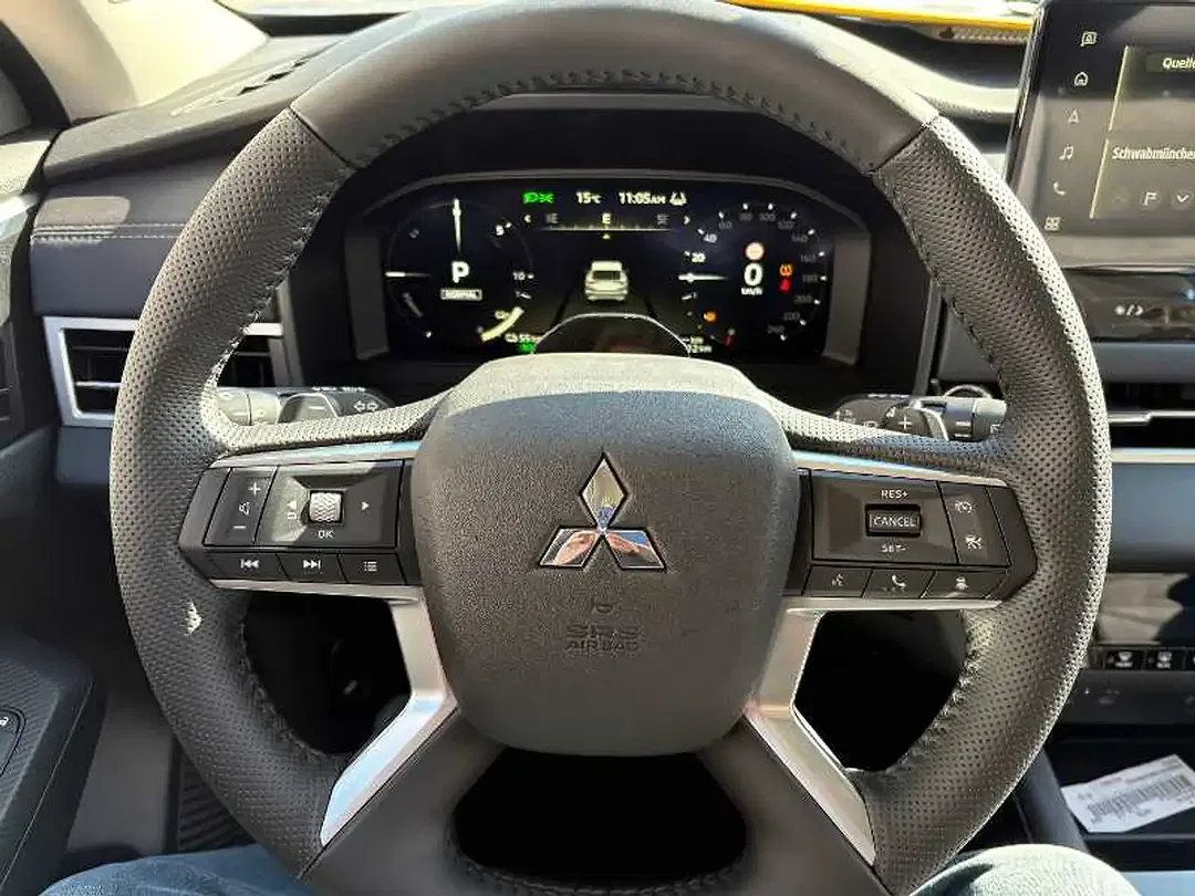 Mitsubishi Outlander - Thumbnail 9