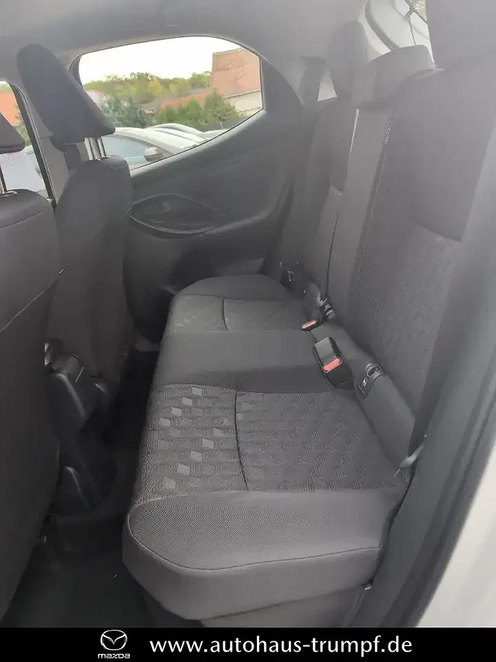 Mazda 2 - Thumbnail 13