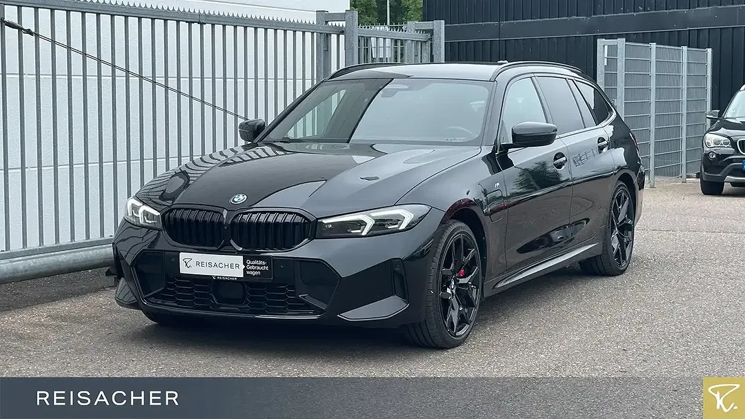 BMW 330 - Thumbnail 1