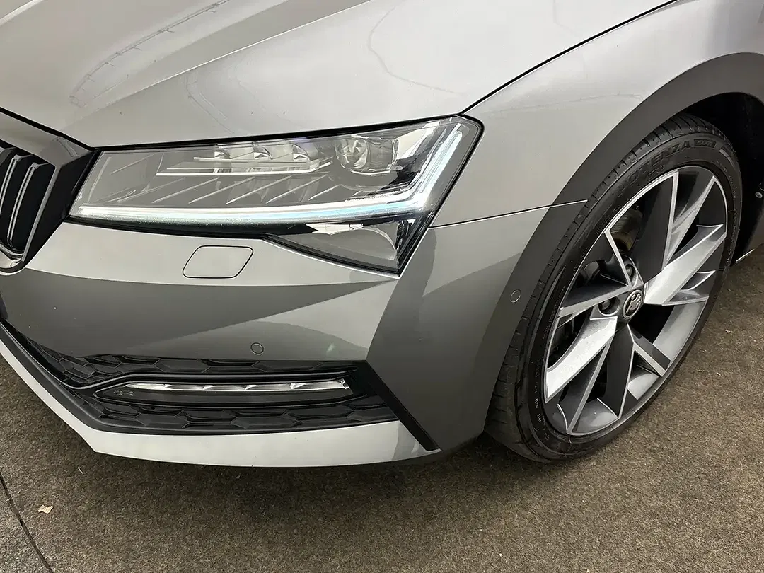 Skoda Superb - Thumbnail 5