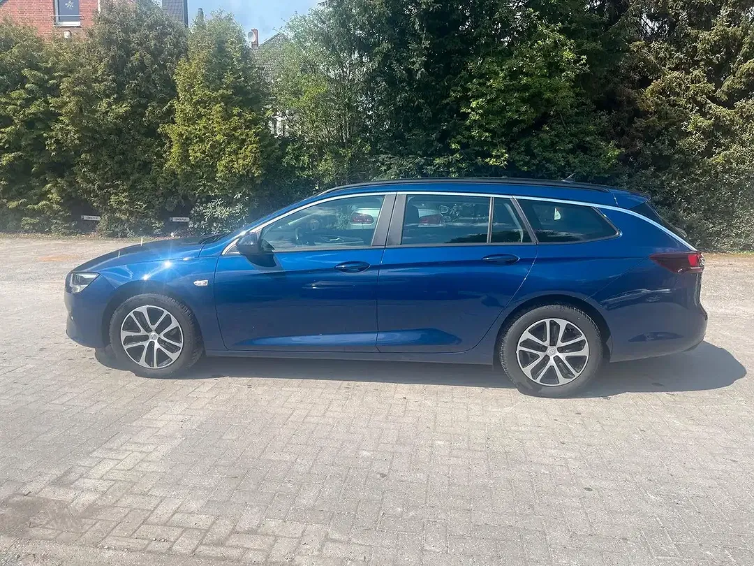 Opel Insignia - Thumbnail 2