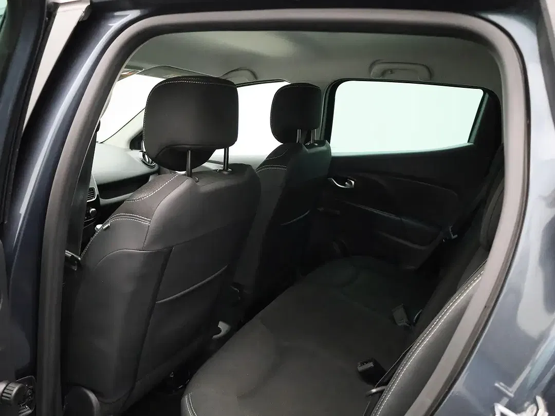Renault Clio - Thumbnail 10