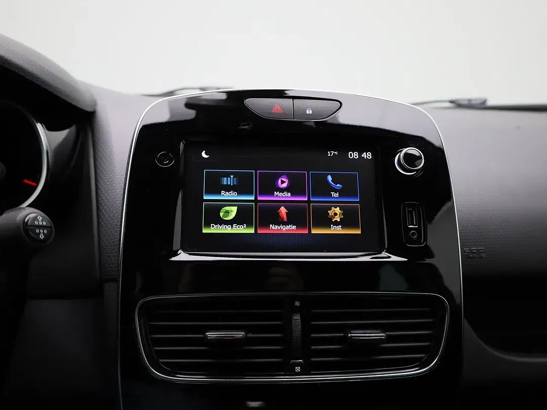 Renault Clio - Thumbnail 14