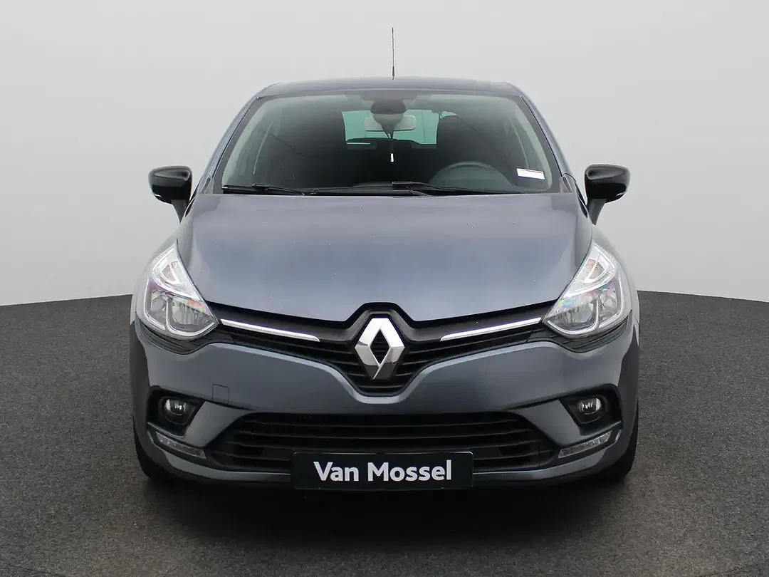 Renault Clio - Thumbnail 3
