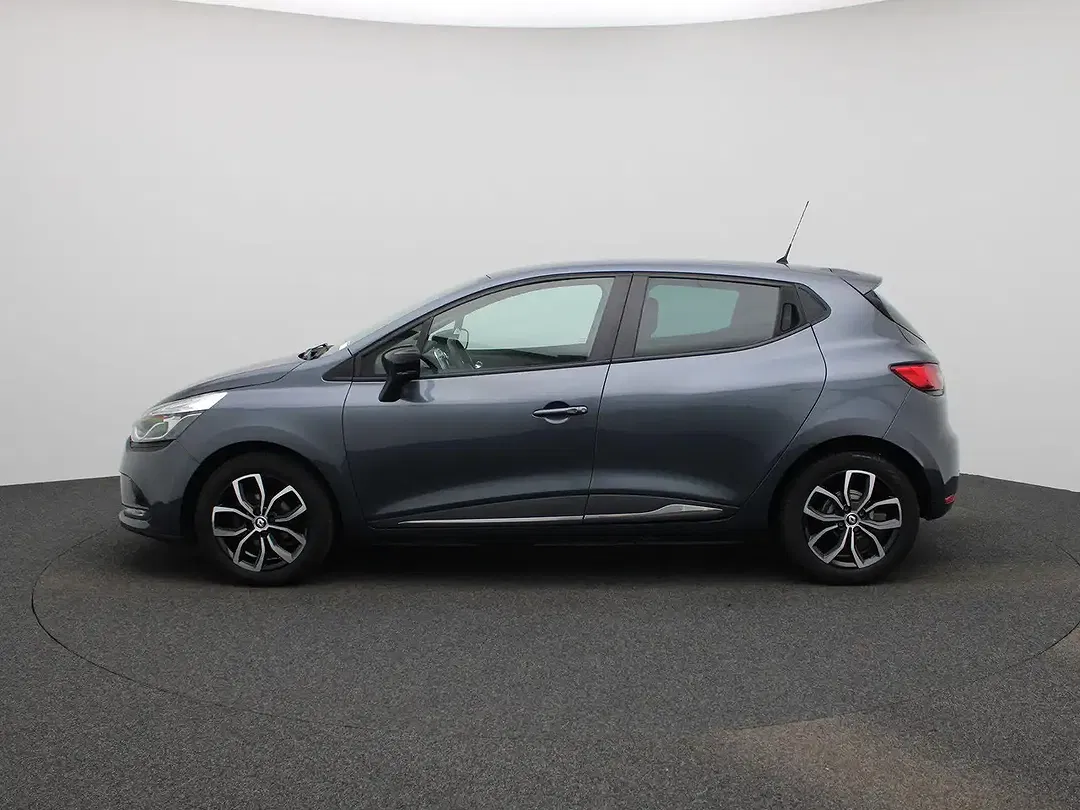 Renault Clio - Thumbnail 4