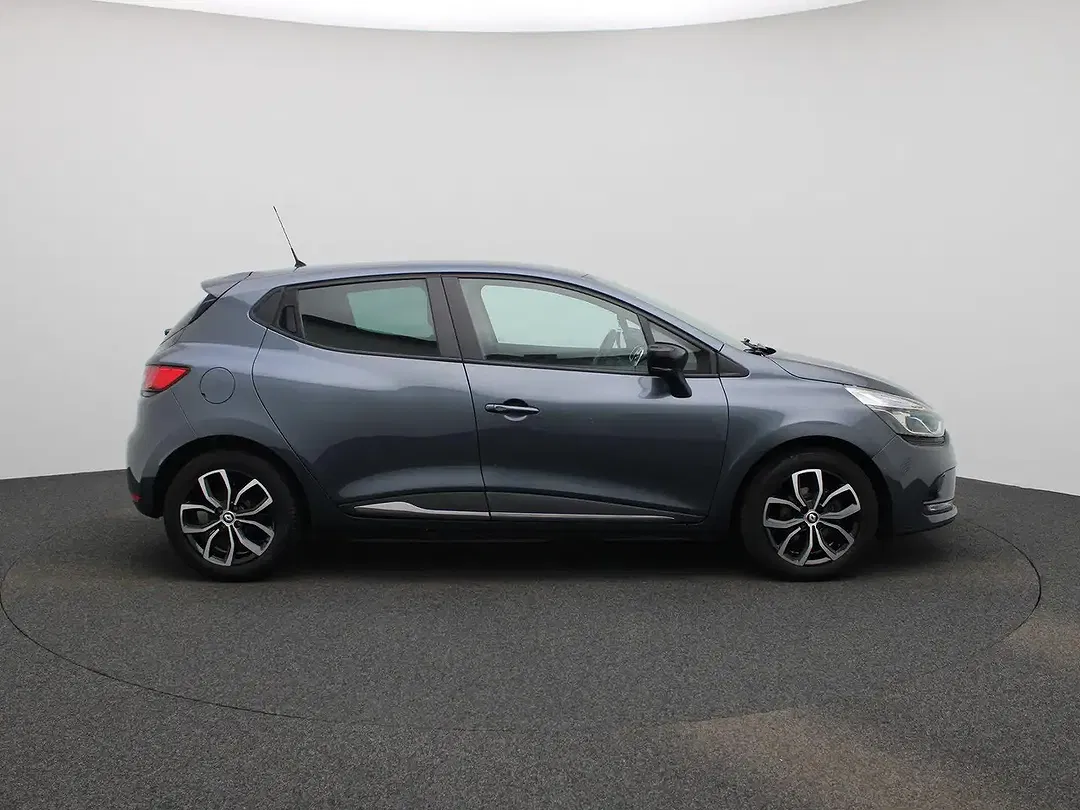 Renault Clio - Thumbnail 6