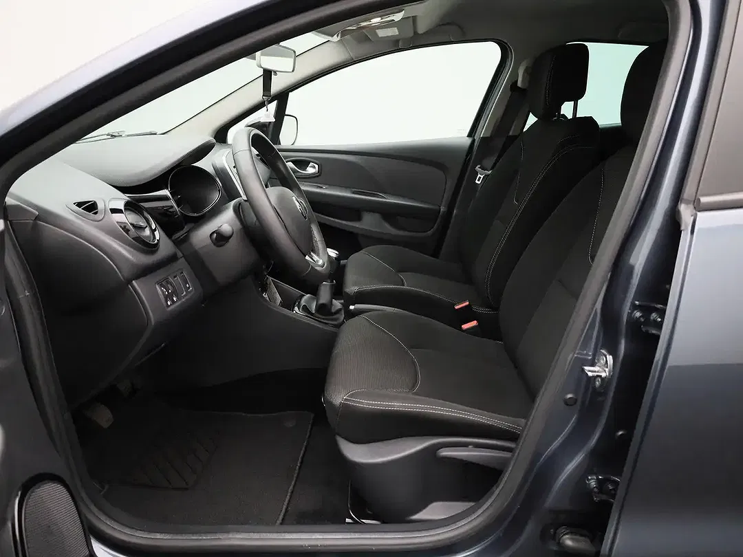 Renault Clio - Thumbnail 9