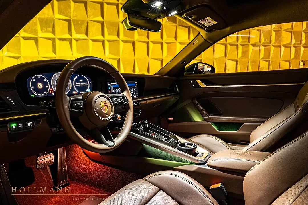 Porsche 992 - Thumbnail 11