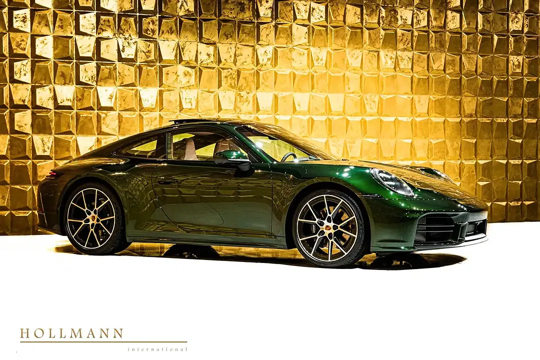 Porsche 992 - Thumbnail 2