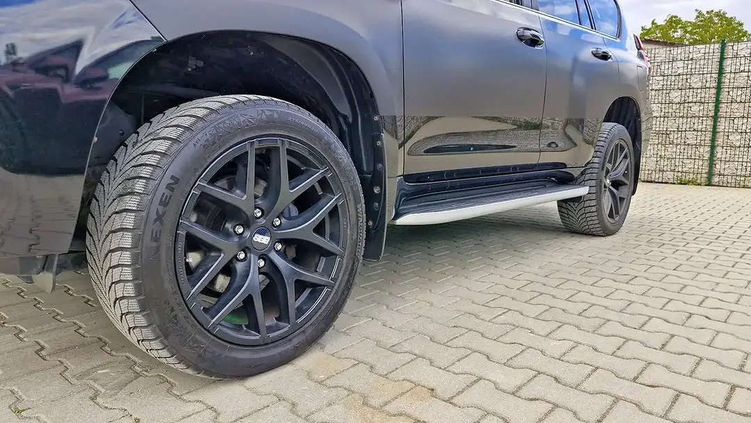 Toyota Land Cruiser - Thumbnail 7